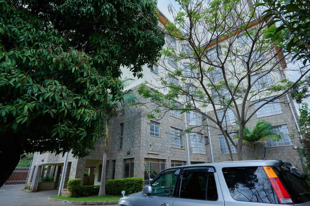 Batians Apartment Hotel ナイロビ エクステリア 写真