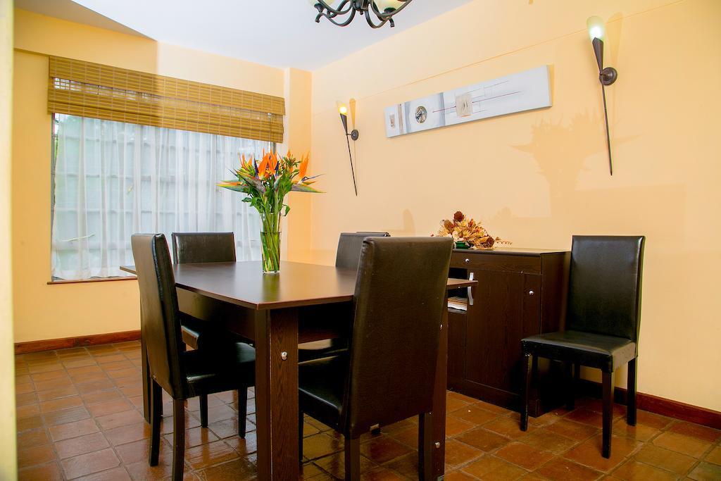 Batians Apartment Hotel ナイロビ 部屋 写真